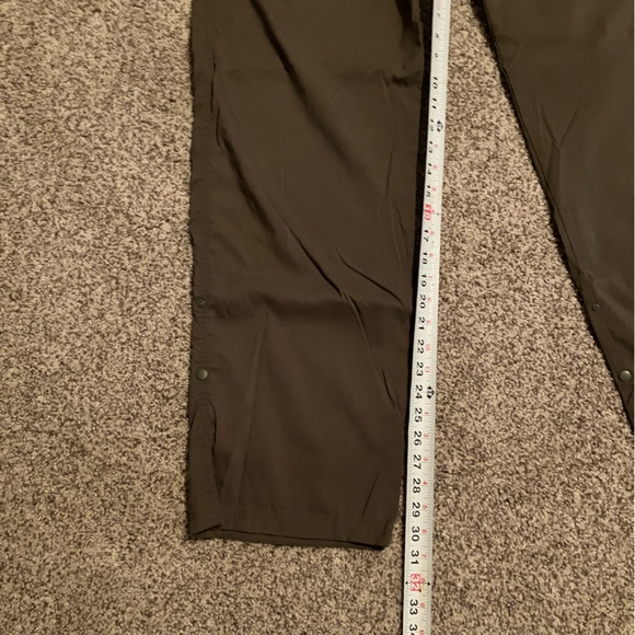 Prana Zion pants. Great condition left side leg pocket built in waist adjustment - Picture 2 of 5